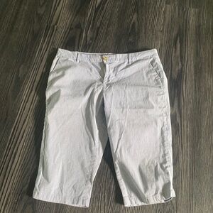 🍍TOMMY HILFIGER🍍SIZE 12🍍15”inseam 🍍D-1